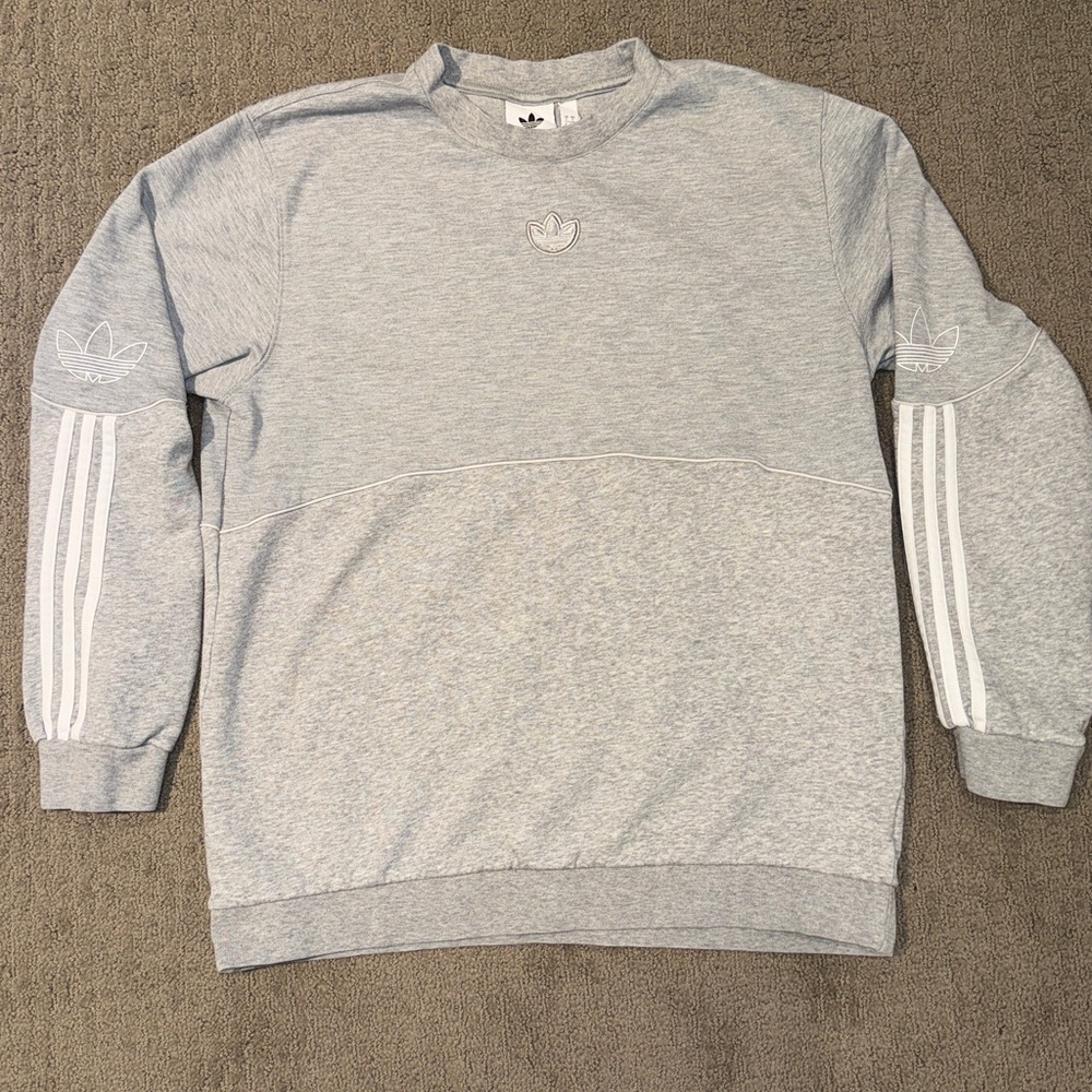 Men’s Size Large Adidas Originals Trefoil Light Gray Crewneck Outline Sweater